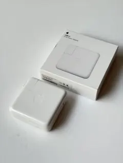 Apple 67W USB-C 電源アダプタのサムネイル