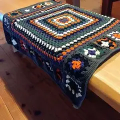 【サエサ様専用】手みグラニースクエア　マルチカバー現品限り　新品　ハンドメイド