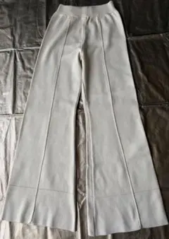 ブージュルードニットパンツ