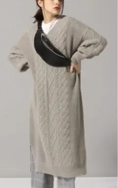 ジーナシス　ニットワンピース ケーブル編み Vネック ロング JEANASiS