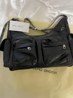 SAMO ONDOH ブラック ショルダーバッグ