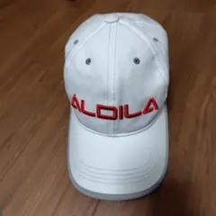 ÁLDOILA 刺繍ロゴ ホワイトキャップ