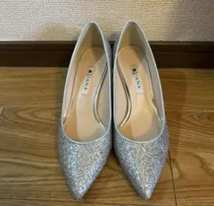 【未使用級】ダイアナ　シルバー グリッター フラットシューズ ブライダルシューズ 未使用級】ダイアナ シルバー グリッター フラットシューズ