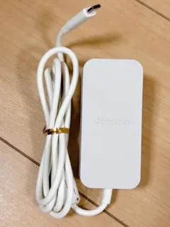 ACアダプター　06 docomo