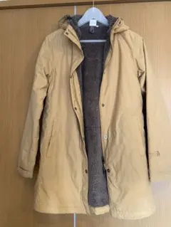 ベージュ マウンテンパーカー