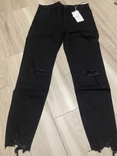 Bershka ローウエストスキニー デニム ダメージ 44 大きい