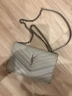 YSL ホワイト ショルダーバッグ　シルバー　ウォレットチェーン サンローラン