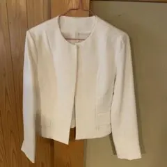 WHITE JOOLA ホワイト ノーカラージャケット ショート丈のサムネイル