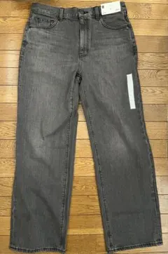 ハイライズ　ストレートジーンズ　丈標準　グレー　XL