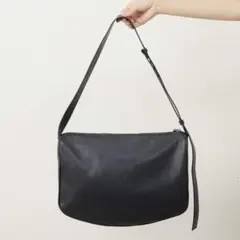 人気】イアパピヨネ ミニスワローマチショルダーバッグ レザー バック