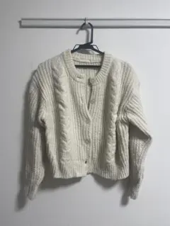 アイボリー ケーブルニット カーディガン