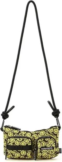②新品 PEARLY GATES スマイル柄 サコッシュ ポーチ ホワイト - メルカリ