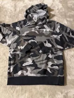 UNDER ARMOUR 迷彩柄 フード付きパーカー YLG