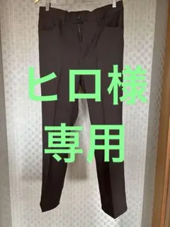 GU ダークブラウン センタープレスストレートパンツ　サイズM