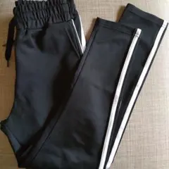 ブラック ストライプ ロングパンツ 140