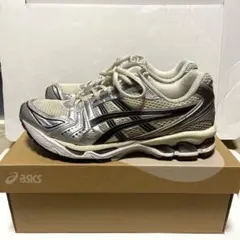 即完売人気カラー！アシックス　ゲルカヤノ14 クリーム　ブラック　25.25cm asics GEL-KAYANO 14 CREAM/BLACK（アシックス ゲルカヤノ 14-ホワイト