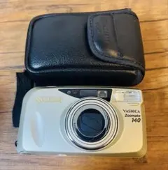 【現状品】YASHICA Zoomate 140 コンパクトフィルムカメラ 本体のサムネイル