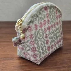 Item thumbnail for item 6847c3e2-dec3-4de4-917c-493d9cc3d5f3