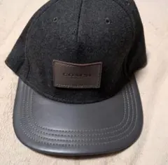 美品 COACH ベースボールキャップ グレー