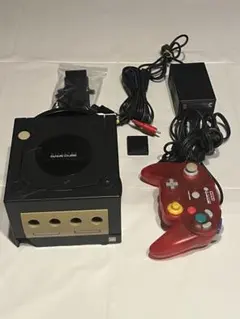 【限定セール価格】ゲームキューブ本体 メモリーカード ホリコン ケーブル付属
