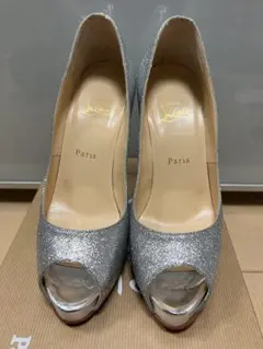 ルブタン パンプス