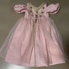 キッズ　ピンク フリル袖 刺繍ドレス