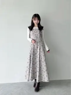 リリアンカラット　バリエーションフリルショルダーワンピース