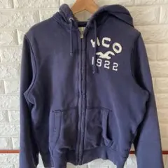 Hollister ネイビー フルジップダメージ加工パーカーMサイズ♪