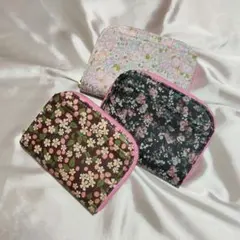 ハンドメイド（ハーフ財布外側両面ポケット付）コマ◎様