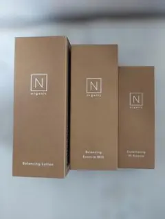 N organic バランシングローション、ミルク、VCエッセンス　3点