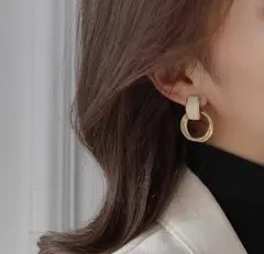 ♥️残り2点♥️おしゃれ　レディース　フープピアス　ゴールド　韓国　量産型