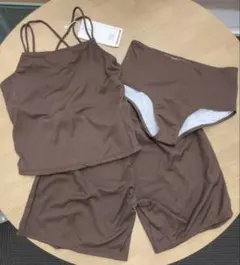新品 今期商品 レディース水着 上下3点セット Mサイズのサムネイル