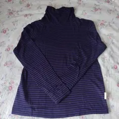 earth　music＆ecology　紫と黒のボーダータートルネック