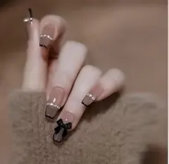 ネイルチップ フレンチ ガーリー ブラック リボン ビジュー 韓国 清楚