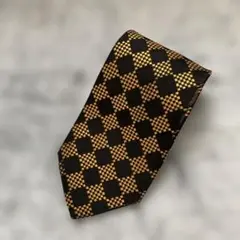 Item thumbnail for item c1500ff8-70ab-4831-9f60-8f343e4b06d1