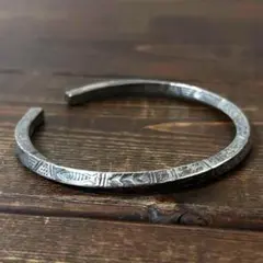 トゥアレグ　シルバー　バングル　ブレスレット　ビンテージ インテリム INTERIM トゥアレグ シルバーバングル TOUAREG THICK