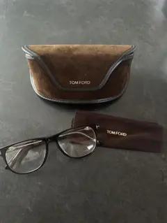 本日購入で値引きします TOM FORD メガネフレーム ブラック TF548K