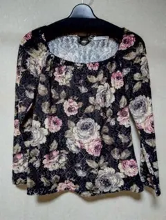 花柄 Tシャツ