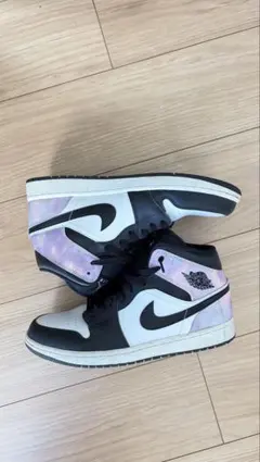 Nike Air Jordan 1 Mid “Barely Grape”のサムネイル