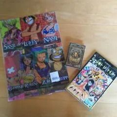 ワンピースフィルムゴールド★777巻、トランプ、クリアファイル
