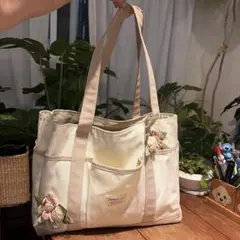 POTECHINO⭐️大きめキルティングバッグ／花モチーフ／レッド POTECHINO⭐️大きめキルティングバッグ／花モチーフ／レッド - メルカリ
