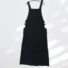 INGEBORG インゲボルグ ジャンパースカート　ロゴ入り　黒