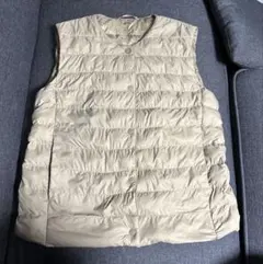 UNIQLO パフテックコンパクトベストM ベージュ