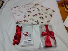 ミッキー＆ミニー　フェイスタオル【 ギフトボックス付き】