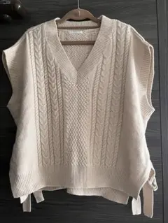ニットベストvネック