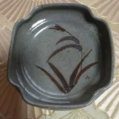 和食器 陶器 鉢 皿 草花文様 輪花皿唐津焼のサムネイル