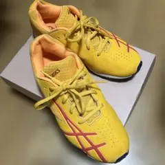 asics アシックス　イエロー/オレンジ　24.5㎝ ランニングシューズ　良品