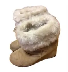 Item thumbnail for item 52969209-ac70-445d-881e-ffdb343388af