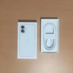 iPhone17 空箱　ケーブル