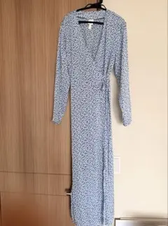 H&M 青系花柄ラップドレス Vネック 長袖